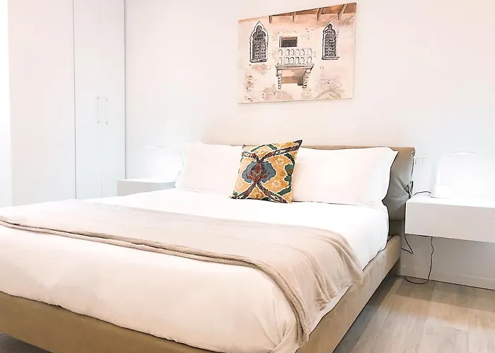 Leoncino Suite
